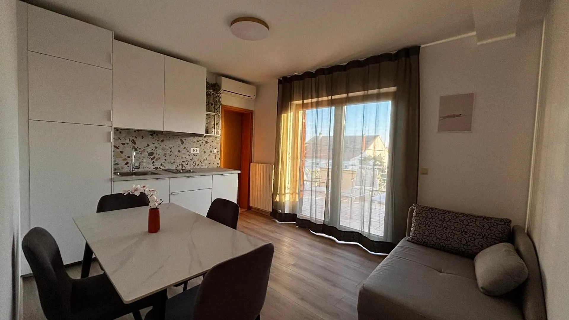 Apartment Dalmare Weißenburg Kroatien