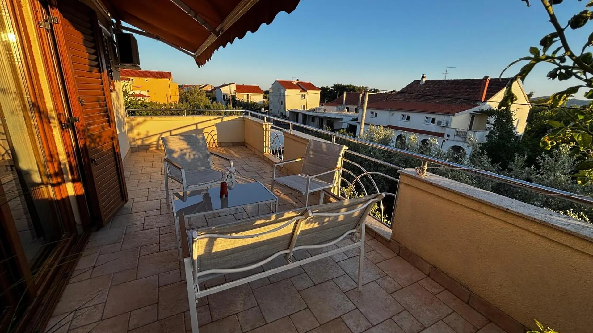 Apartment Dalmare Weißenburg 0*,  Kroatien