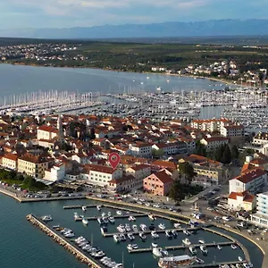 Gostinjska kuća Sangulin Palace M, Biograd Na Moru